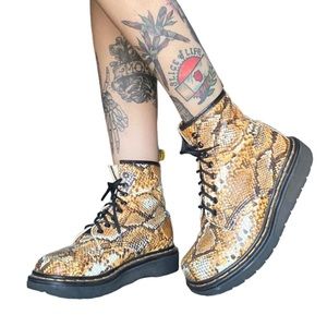 Vintage Dr Martens Made In England Faux Snakeskin UK 6 US LADIES 8